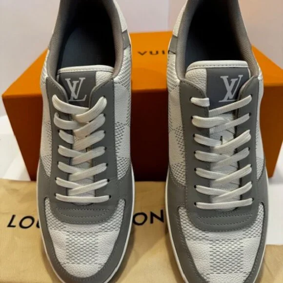 Louis Vuitton Rivoli Sneaker (US 9) - Picture 2 of 8